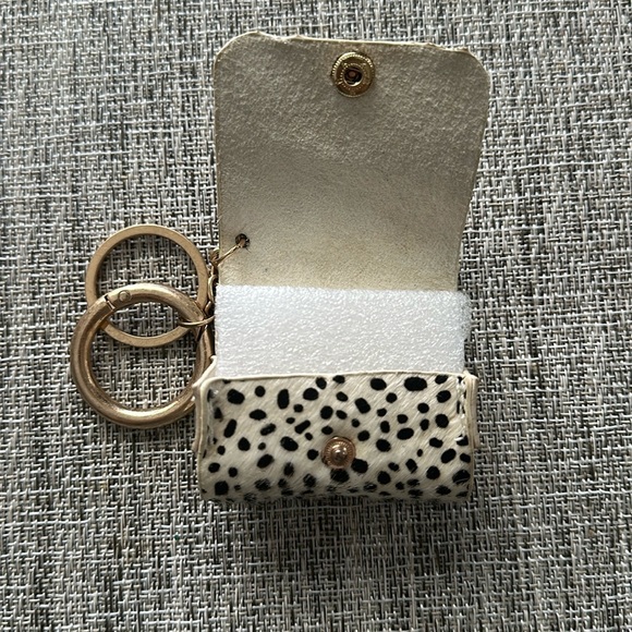 AirPod Pro Case, White Leopard Print Calf Hair & Leather Keychain - Picture 4 of 4